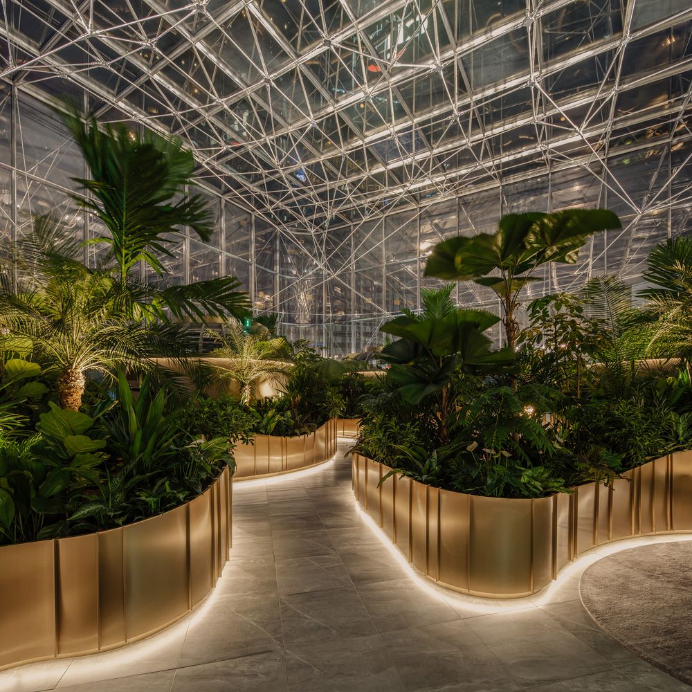 新加坡花旗銀行財富中心空間設計！銀行辦公室變身絕美溫室熱帶花園