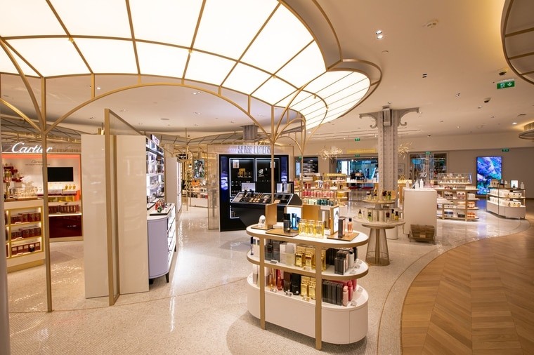 莎瑪麗丹百貨擁有全歐洲最大、容納200個品牌、佔地約1028坪的美妝樓層