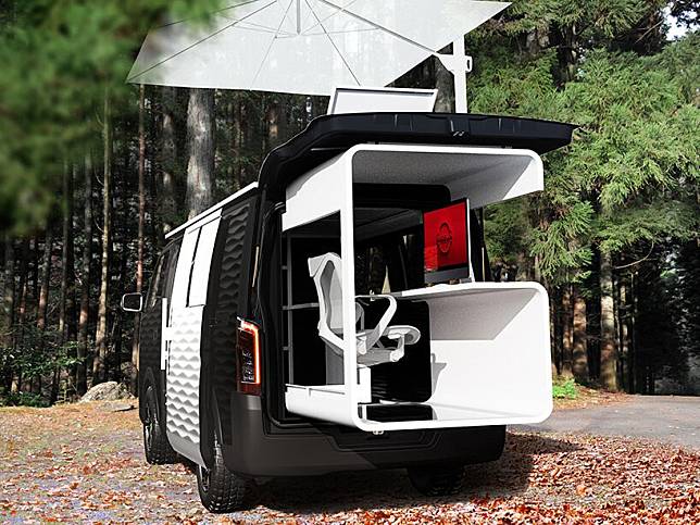 nissan-nv350-caravan-office-pod-concept-designboom-08