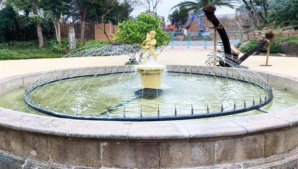 噴水池，邱文傑建築師改造新竹市立動物園