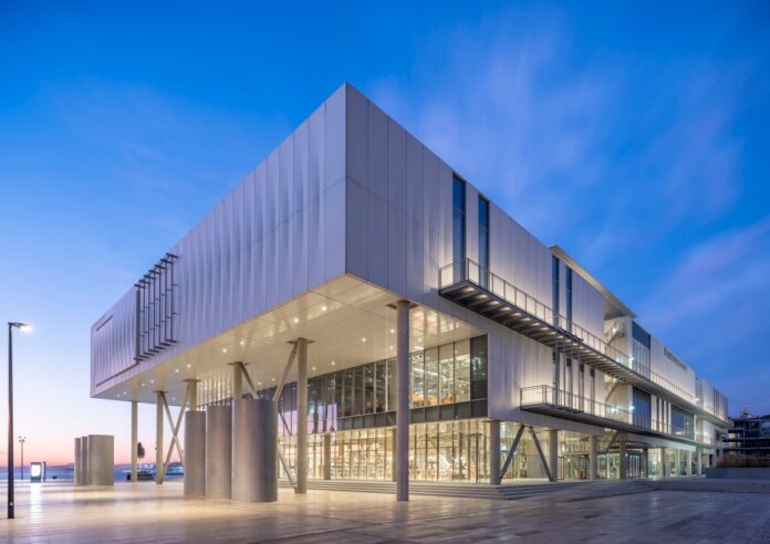istanbul-modern-museum-renzo-piano-building-workshop-plus-arup-cover