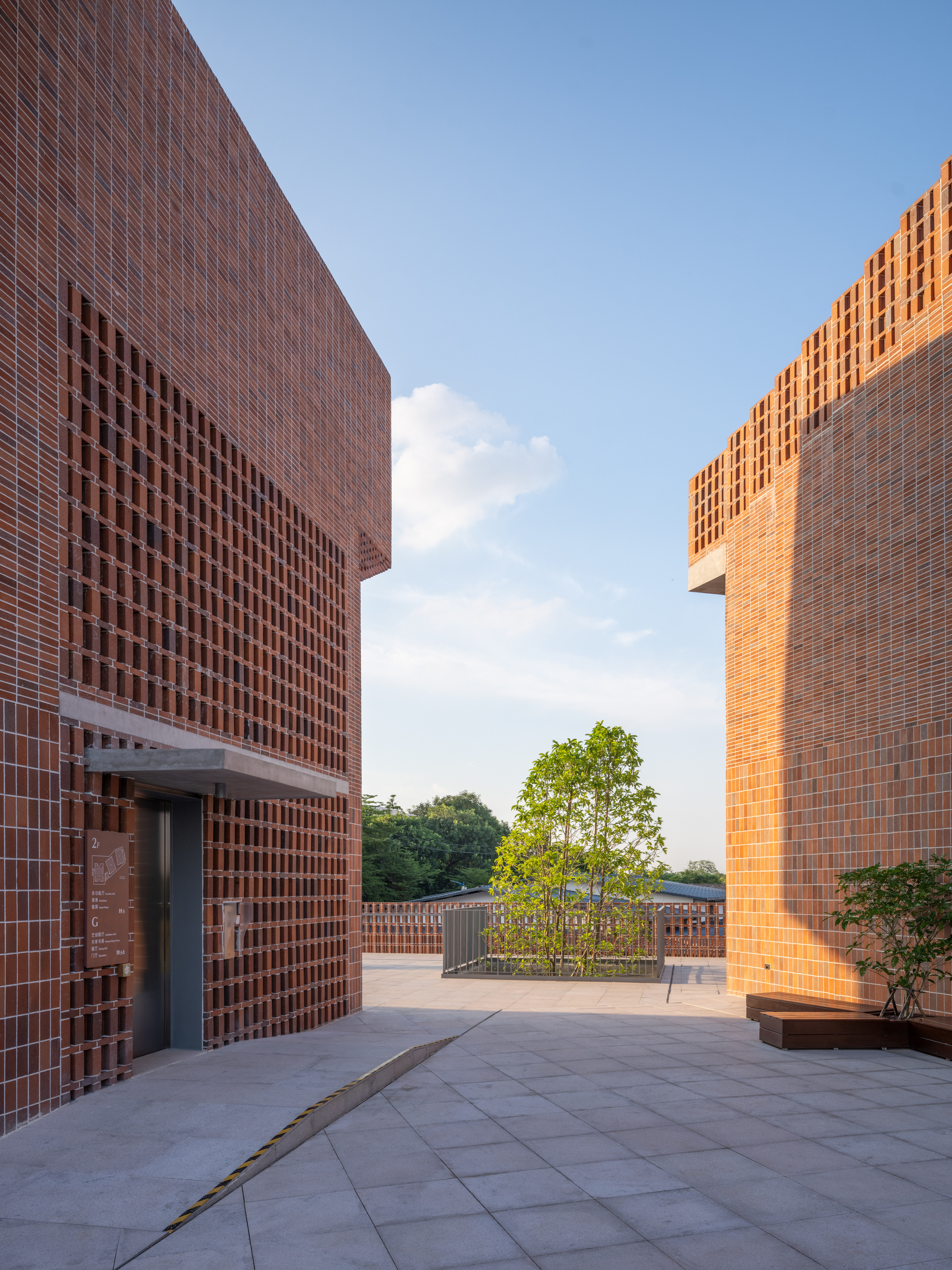 塱头耕学+研学中心 / 非常建筑 - 建筑图, 砖