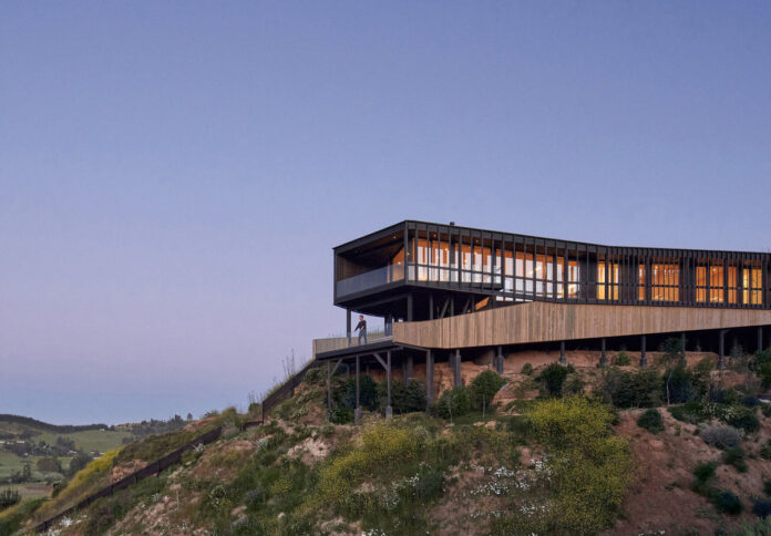 la-negrilla-house-croxatto-y-opazo-arquitectos-cover