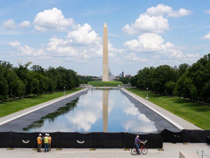 lincoln-reflecting-pool-trump-scandal-cover