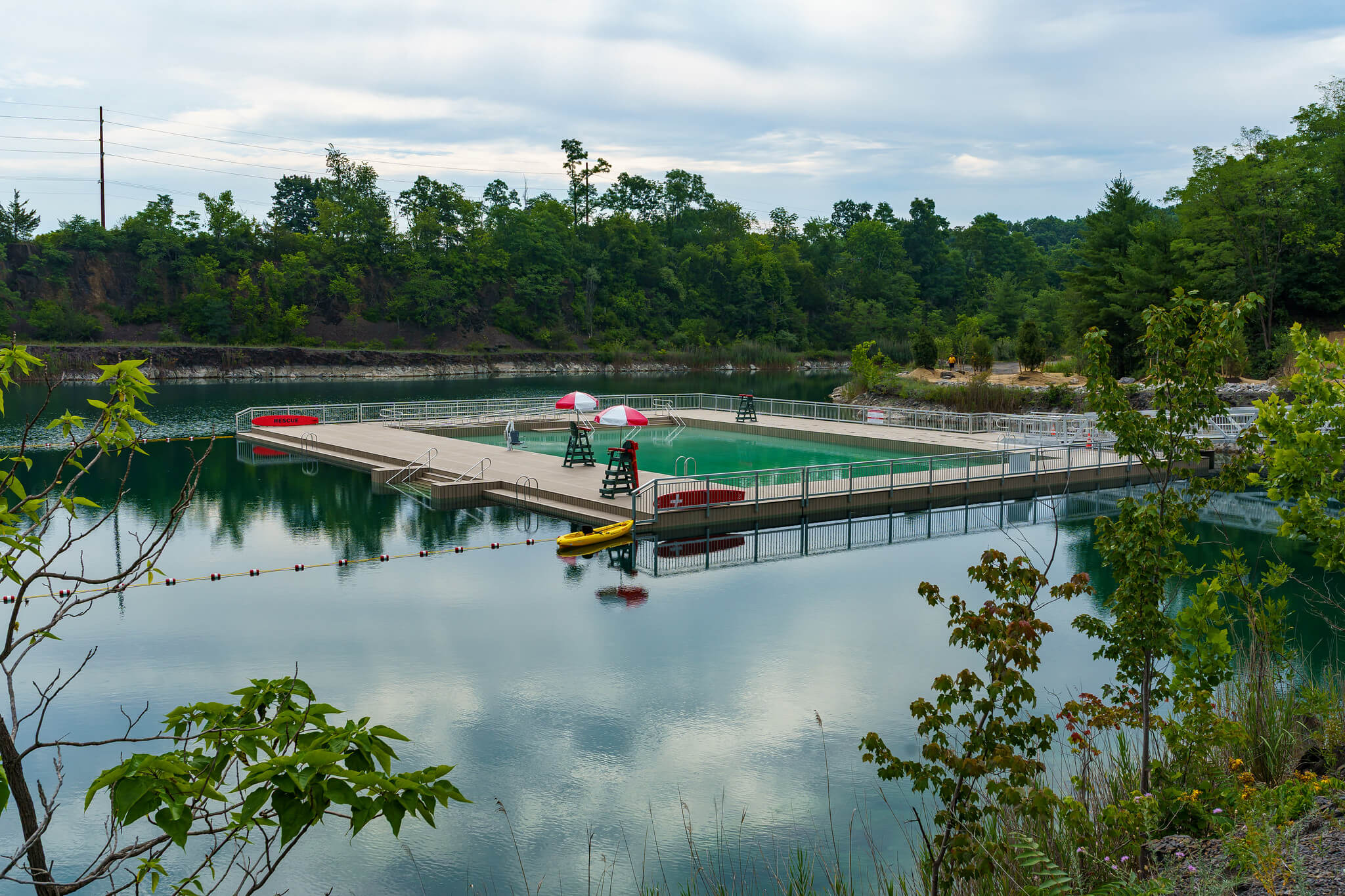 view of swimming pool